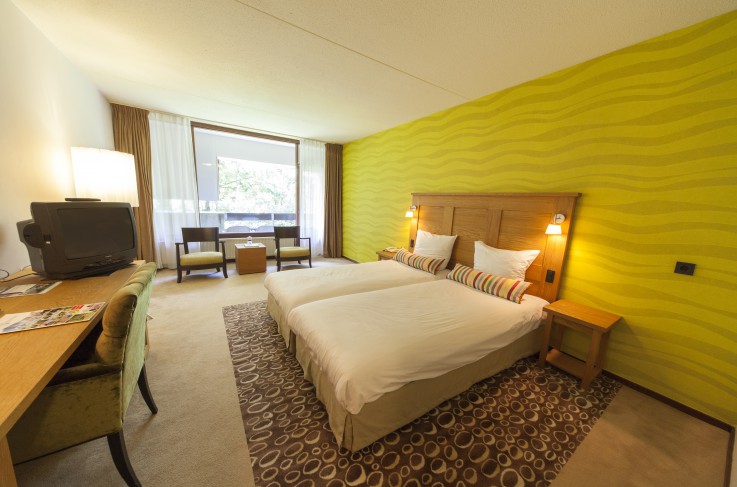 Standaard kamer met bad en balkon