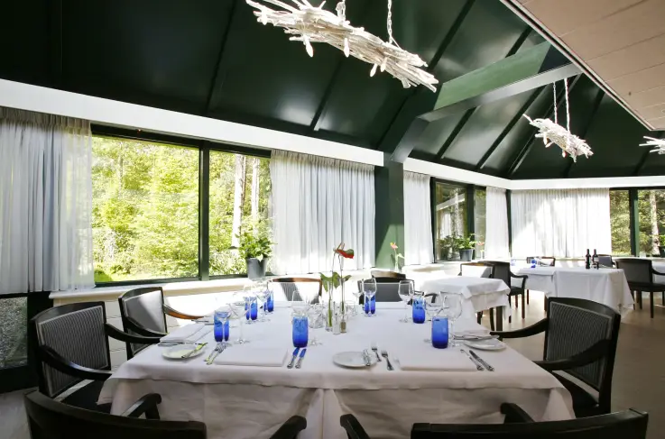 Restaurant-