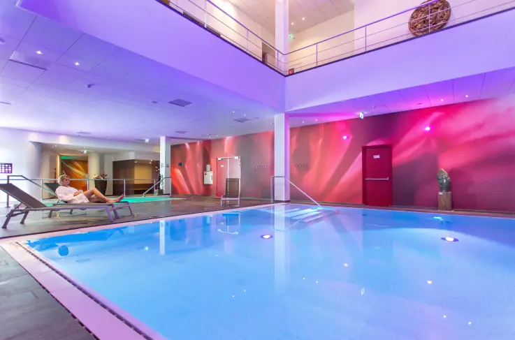 BLUE Wellness Helmond - Verwarmd binnenbad
