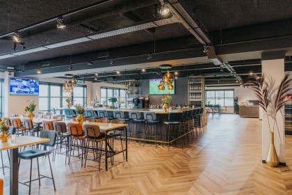 Hotel, Sportsbar & Brasserie Dorhout Mees