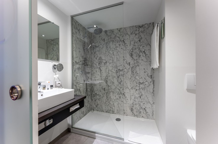 Tweepersoonskamer Comfort badkamer