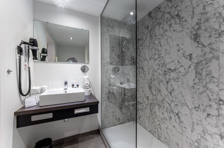 Tweepersoonskamer Comfort badkamer