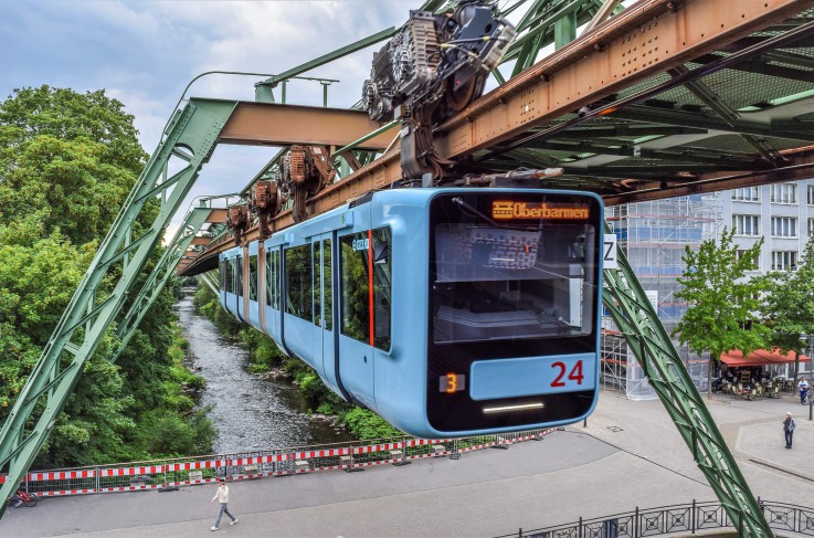 Schwebebahn