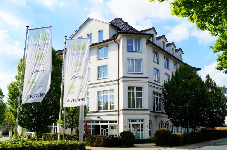 Aanzicht Hotel