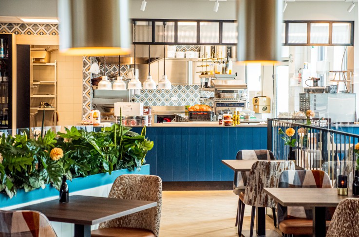 Marina Lounge-Restaurant