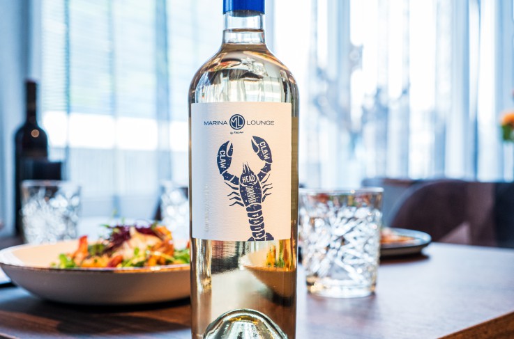 Marina Lounge-Restaurant