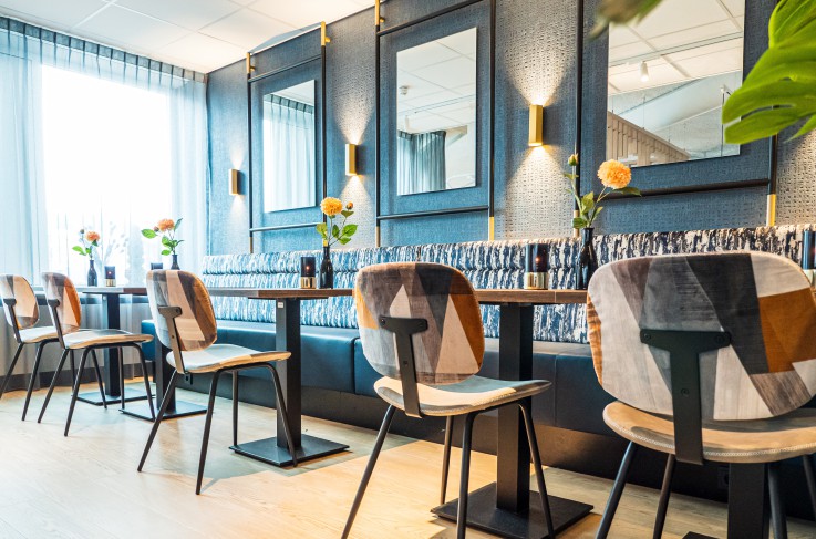 Marina Lounge-Restaurant