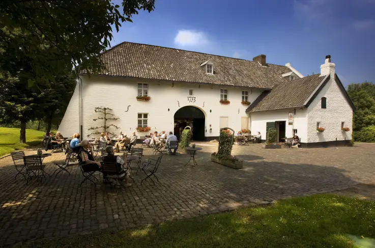 Aanzicht Hotelpand (carréhoeve)
