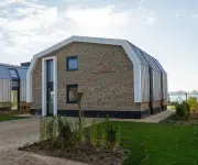 Villa waterfront 12