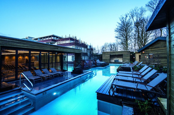 BLUE Wellness Buitenzwembad