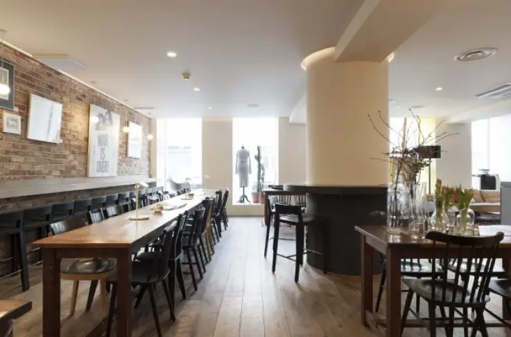 Huiskamer voor het ontbijt