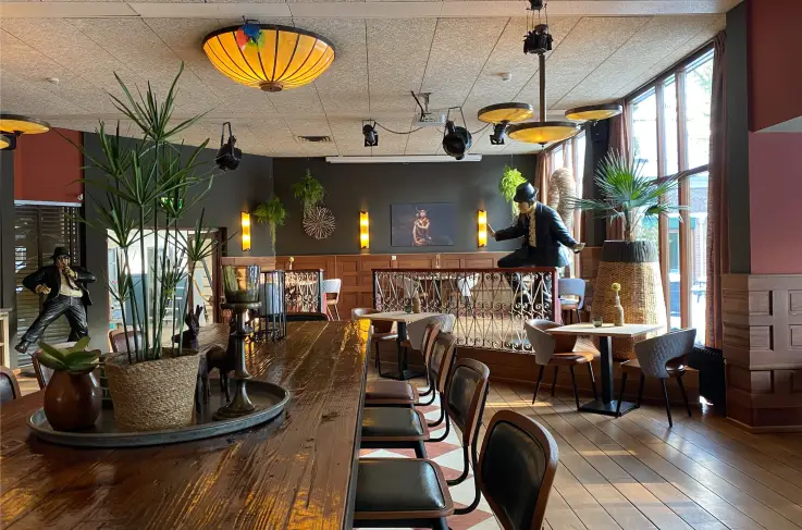 Bar