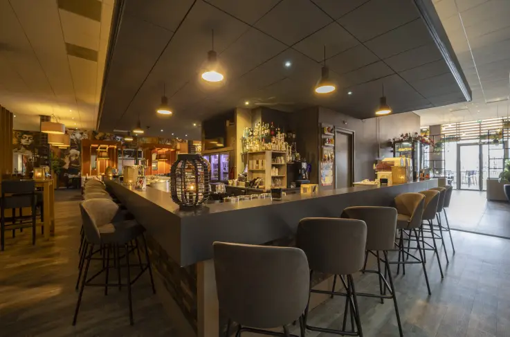 DuCo Bar