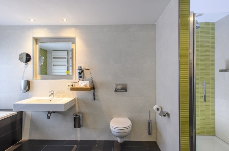 Junior suite badkamer