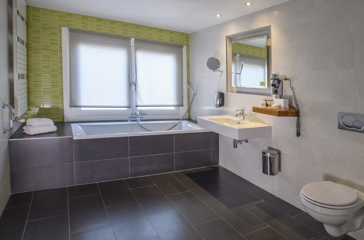 Junior suite badkamer