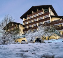 Hotel der Wolfshof (Aanzicht winter)