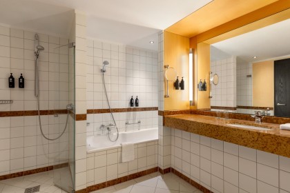 Vienna House by Wyndham Remarque Osnabrück