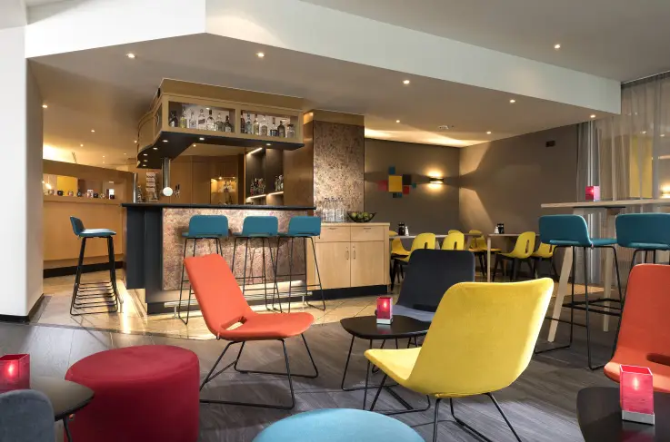 Restaurant/Bar