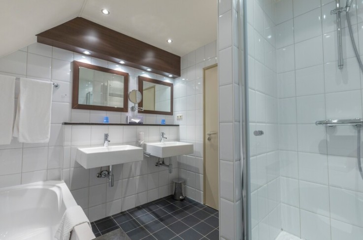 Familiekamer badkamer