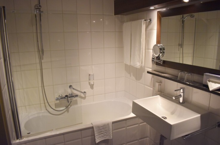 Luxe tweepersoonskamer badkamer