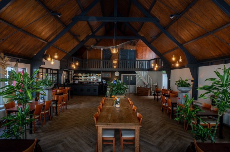 Hotel restaurant