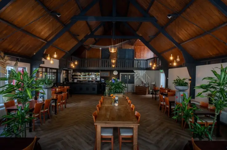 Hotel restaurant