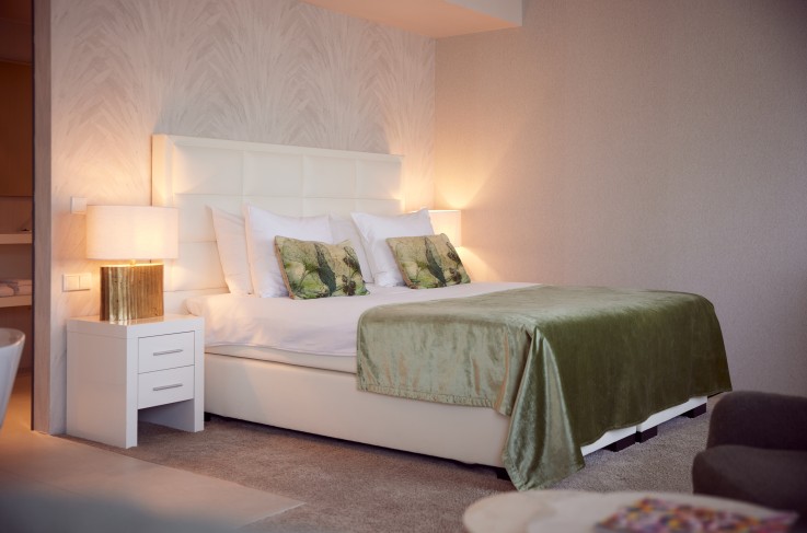 Amethist Quartz Suite