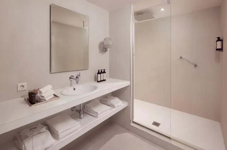 Amethist Quartz Suite badkamer