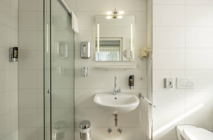 Standaard Tweepersoonskamer badkamer