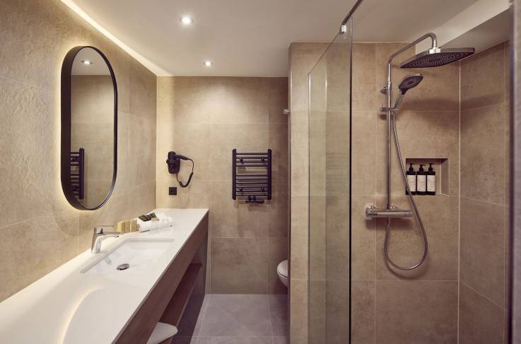 Deluxe Tweepersoonskamer badkamer