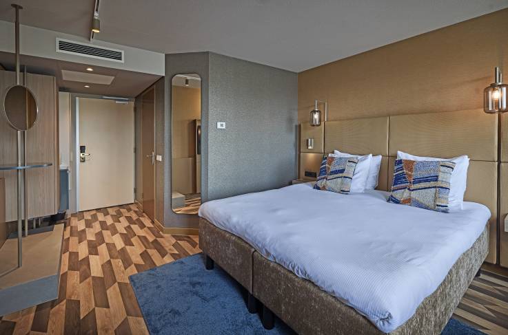 Roomy Comfort Bubbles