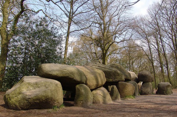 Omgeving - Hunebedden