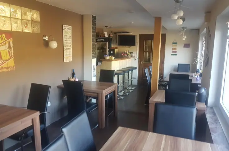 Restaurant/Bar