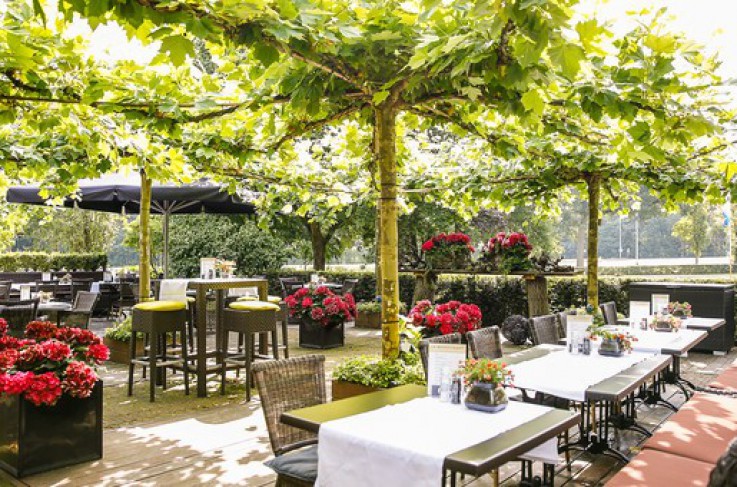 Van der Valk Hotel Apeldoorn - De Cantharel - Terras